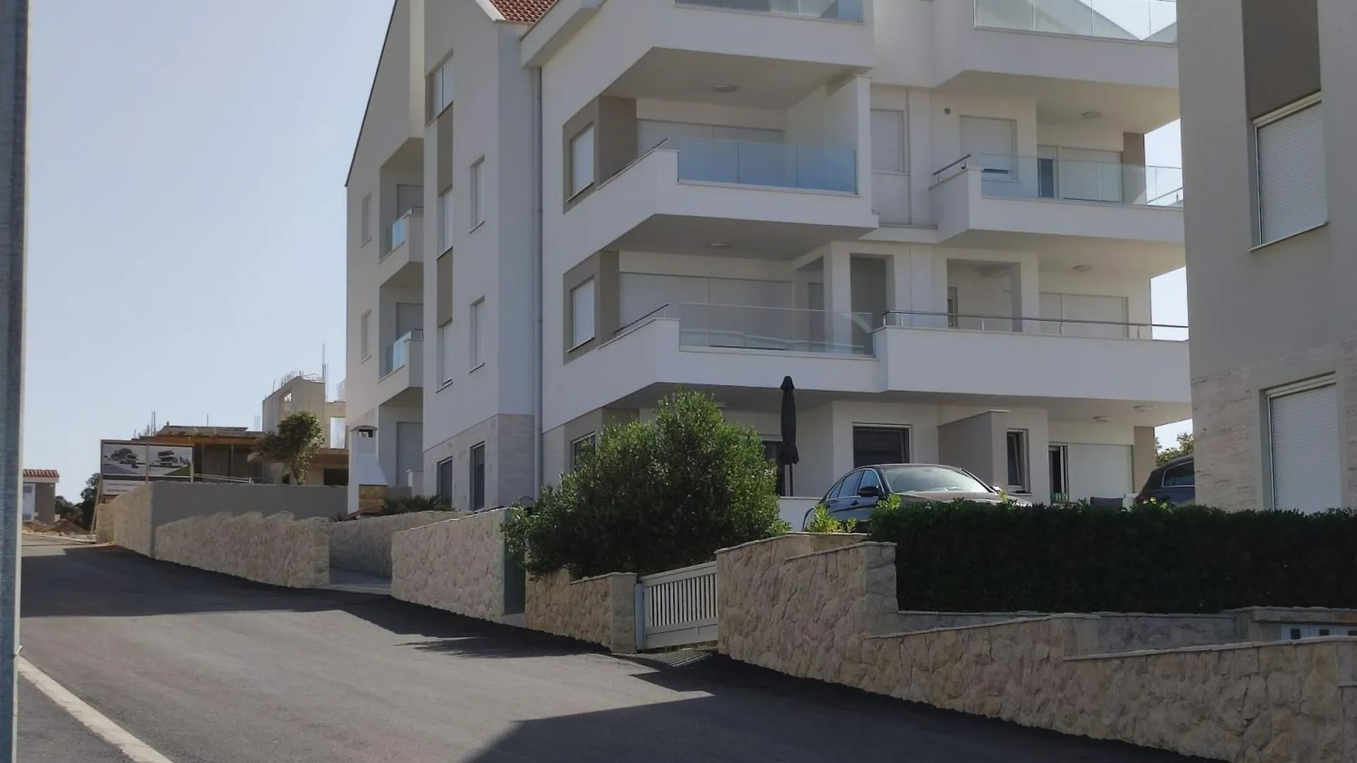 Dolphin View With A Pool By The Beach Mandre Croatia