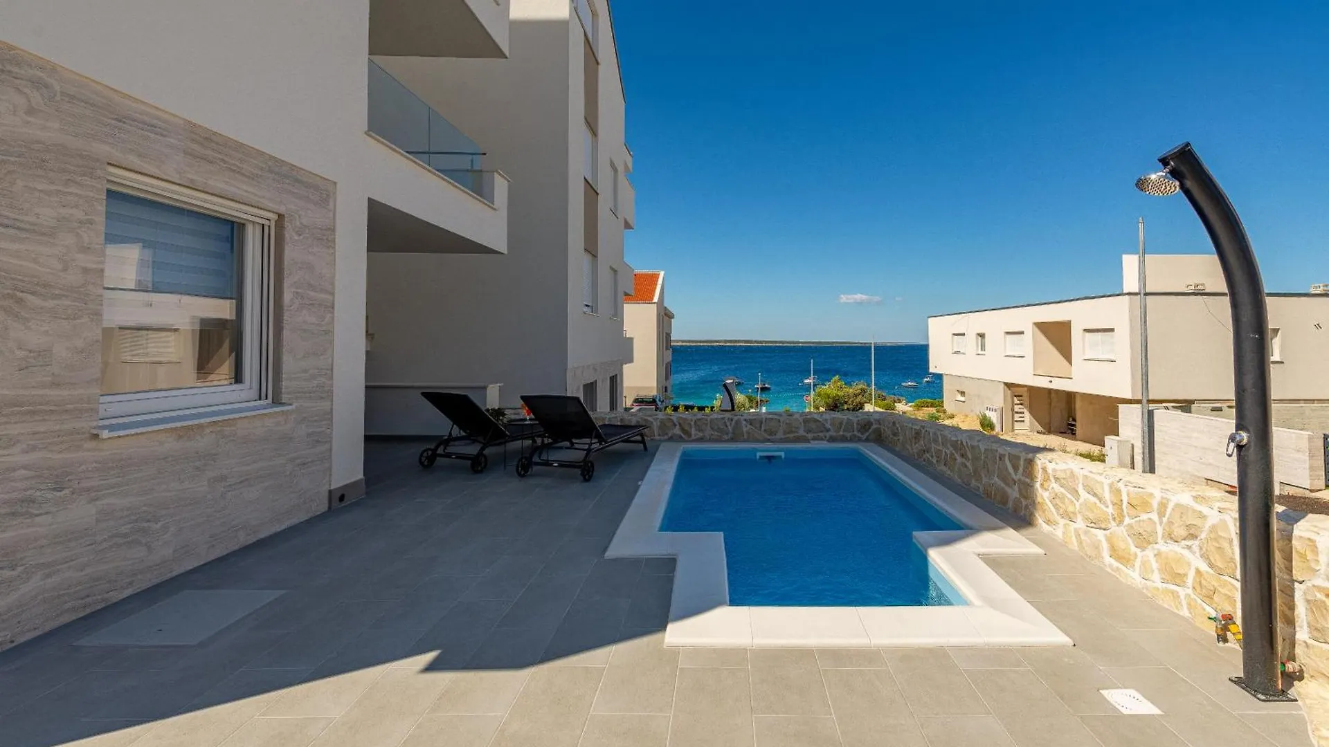 Dolphin View With A Pool By The Beach location